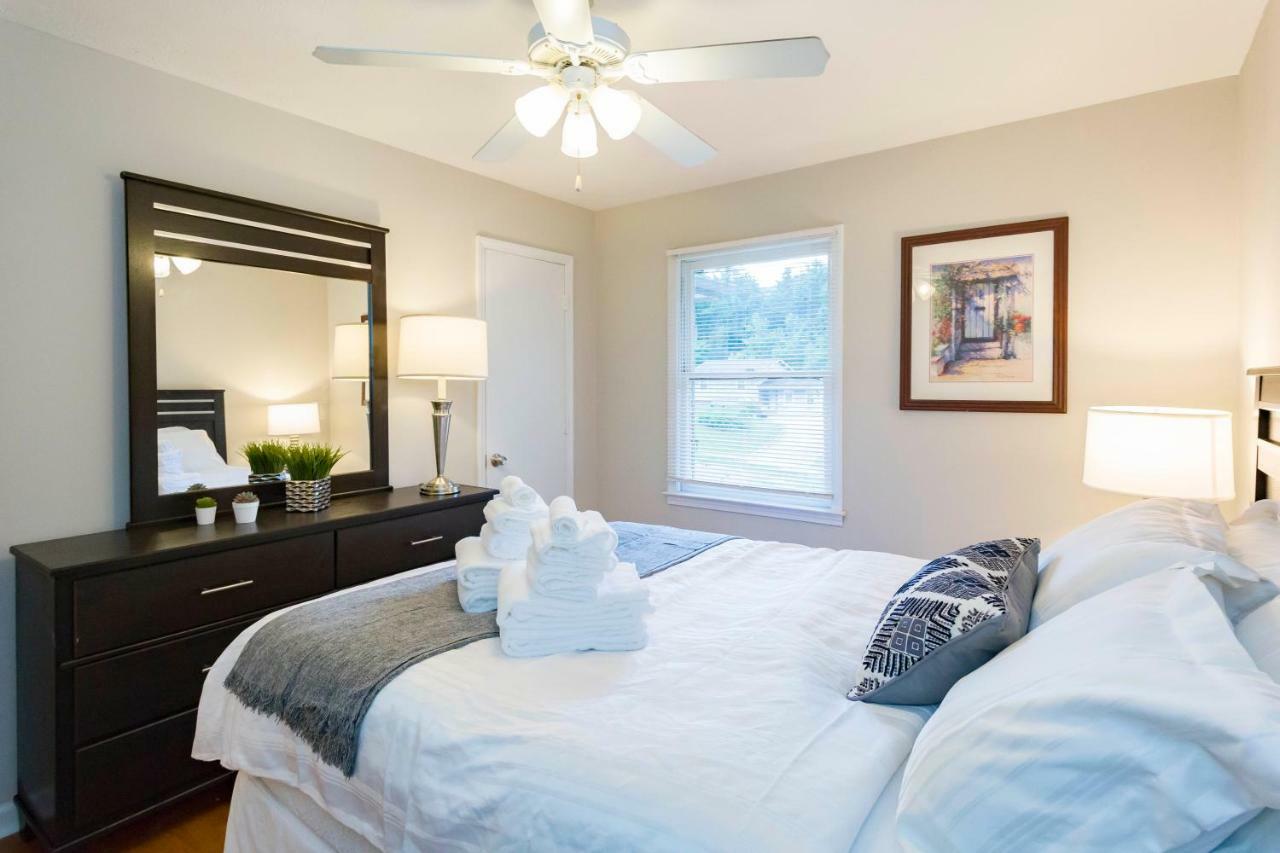 Luxury Home W/Gameroom Kingsizebed Near Six Flags Austell Eksteriør bilde